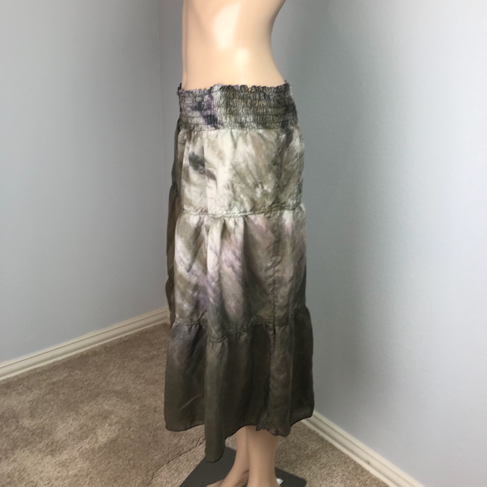 Lux Womens Skirt. Size Small.